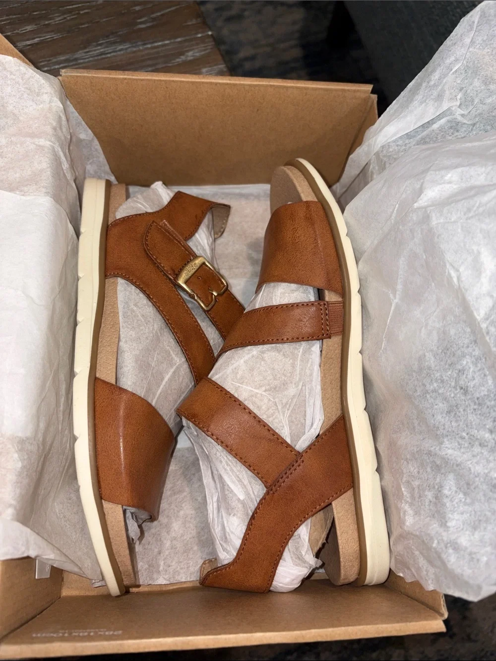 Dr. Scholl's Nicely Fun Strappy Ankle Strap Sandals Brown Tan Size 6 NIB / NWT
